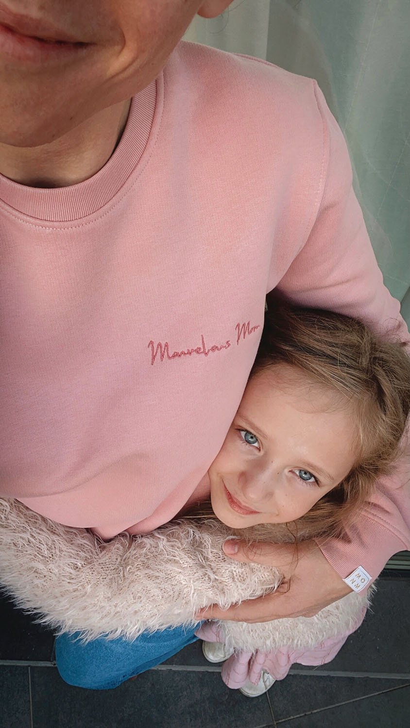 Marvelous Mom sweater by Mangos on Monday-Mom-MonM-LeenDictus3