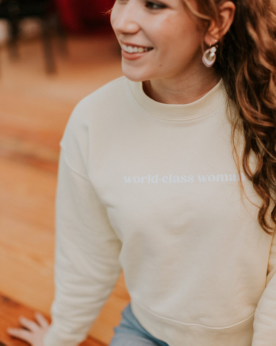 World class woman - sweater - Mangos on Monday