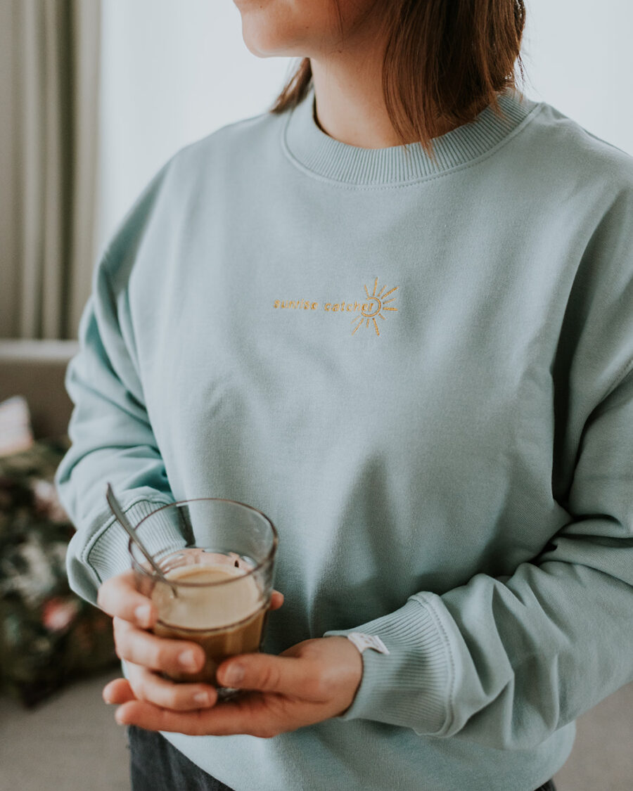 Sunrise catcher - Dames sweater - Mangos on Monday
