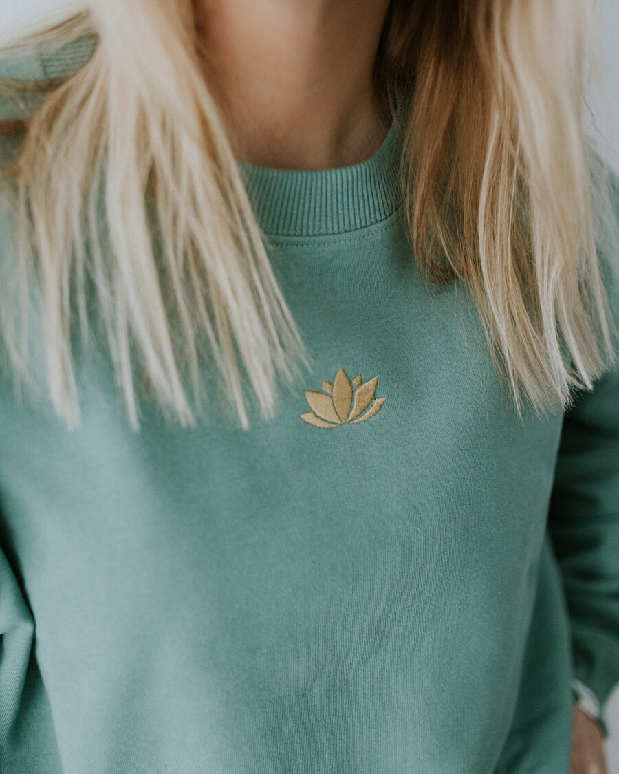 Lotus - Dames sweater - Mangos on Monday